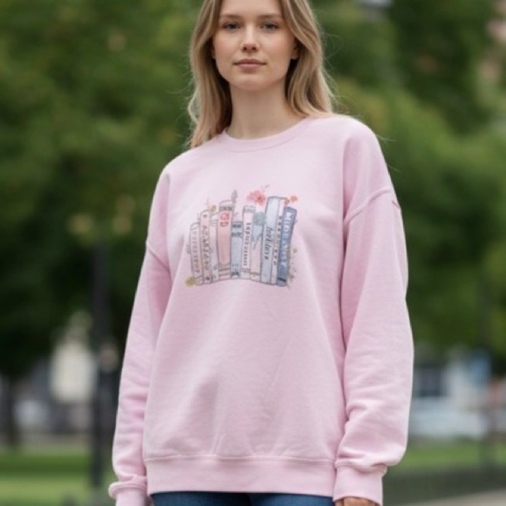 TS Pink Eras Tour book Sweatshirt XL - Picture 1 of 7